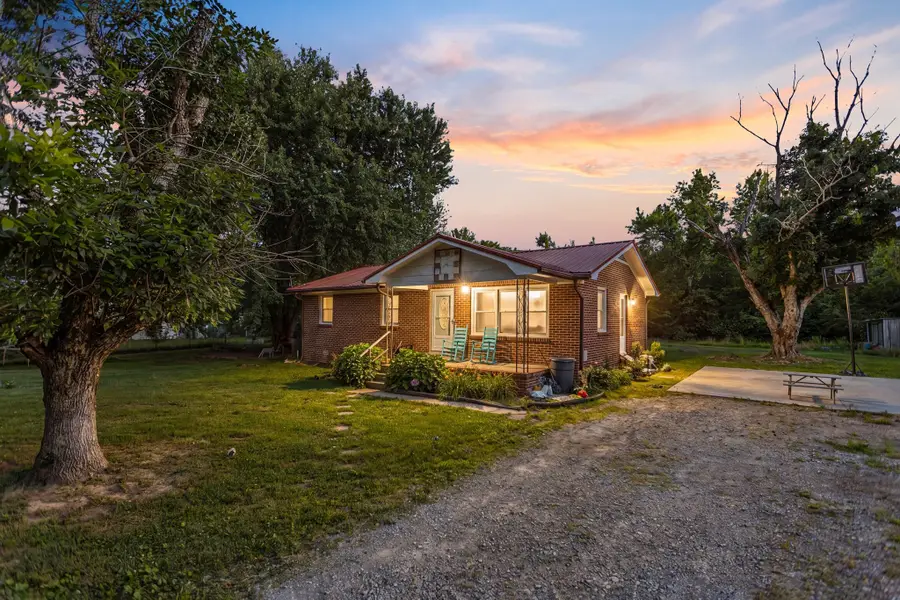 185 Petty Gap Rd, Woodbury, TN 37190 - #2