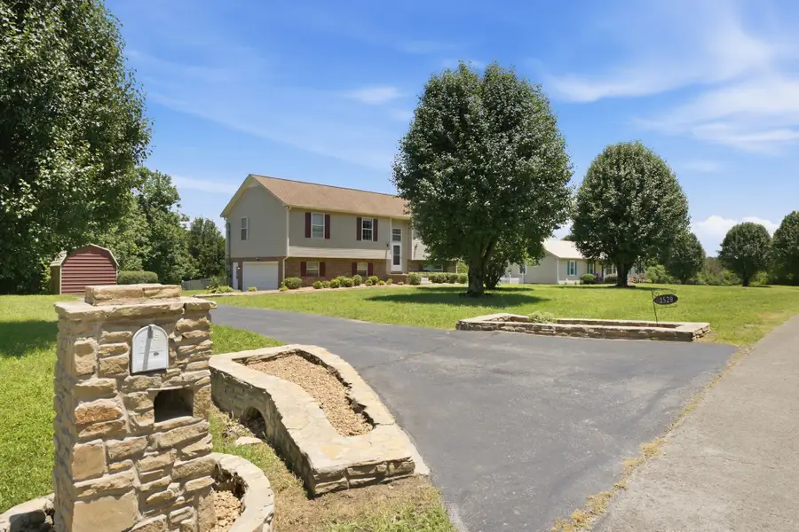 1529 Potter Dr, Columbia, TN 38401 - #2