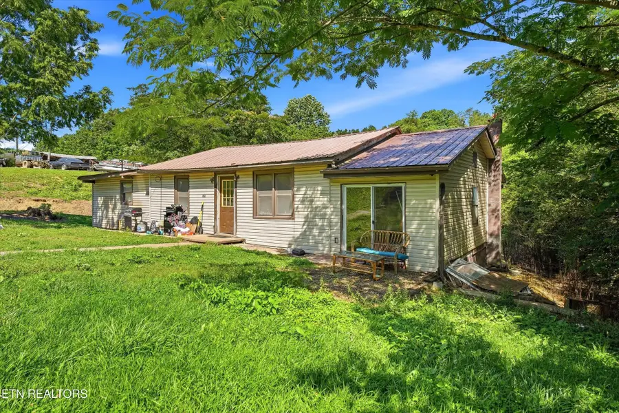 9101 Andersonville Pike, Powell, TN 37849 - #2