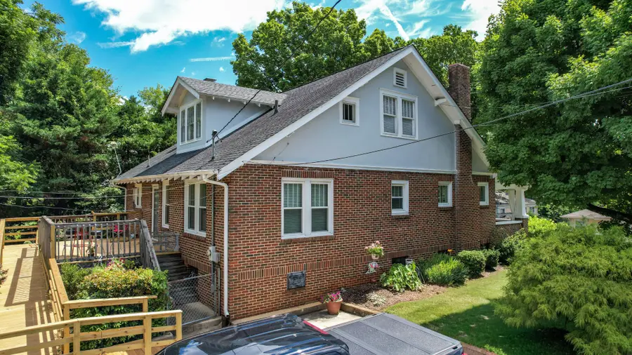 431 Highland Avenue Nw, Cleveland, TN 37311 - #3
