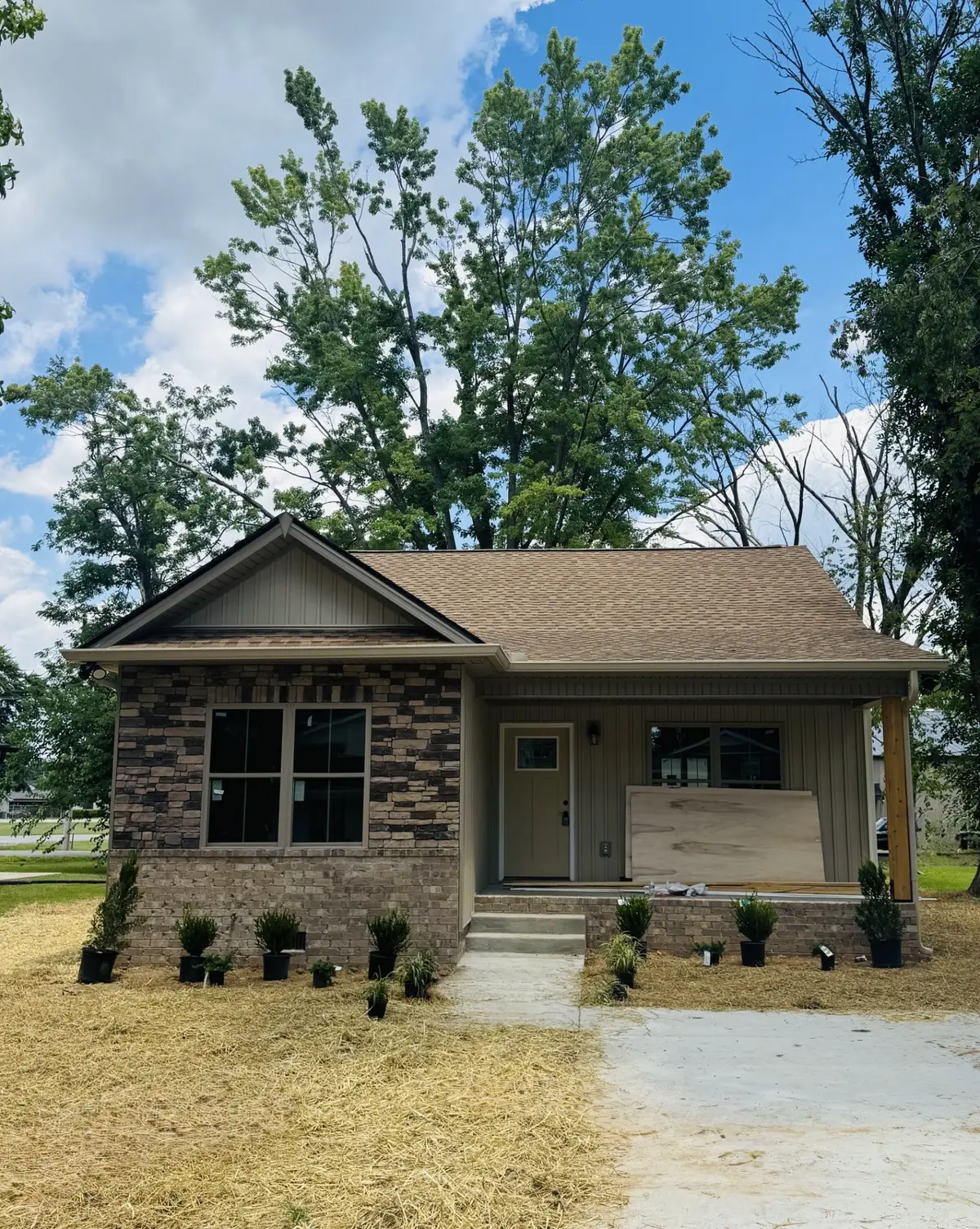 207 Strawberry St, Portland, TN 37148 - #1