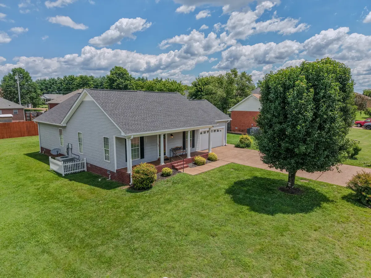 1102 Wedgewood Dr, Gallatin, TN 37066 - #1