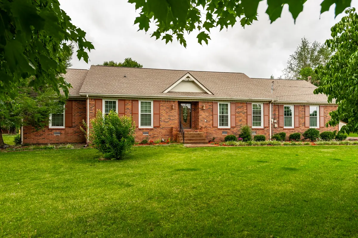 112 Arrowhead Dr, Hendersonville, TN 37075 - #1