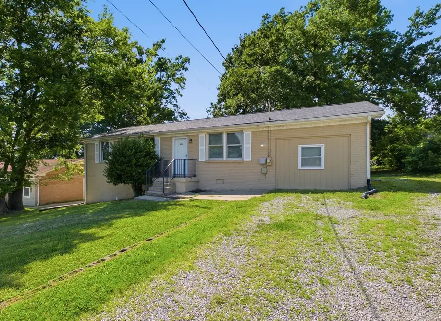 311 Janette Ave, Goodlettsville, TN 37072 - #2