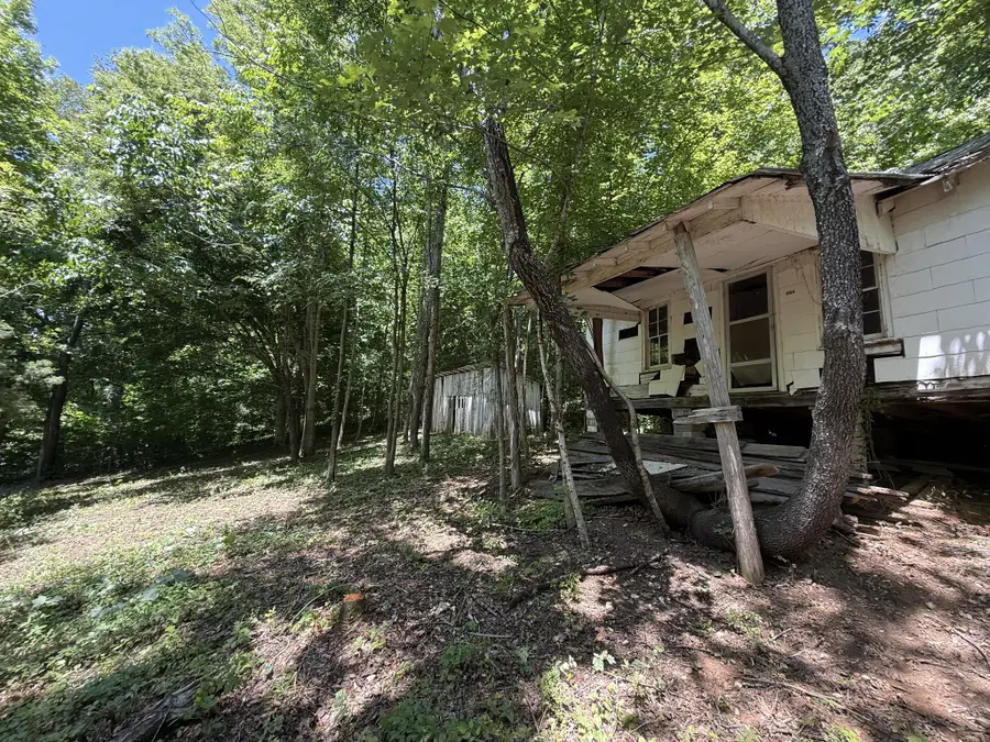 3585 Indian Creek Rd, Pulaski, TN 38478 - #2