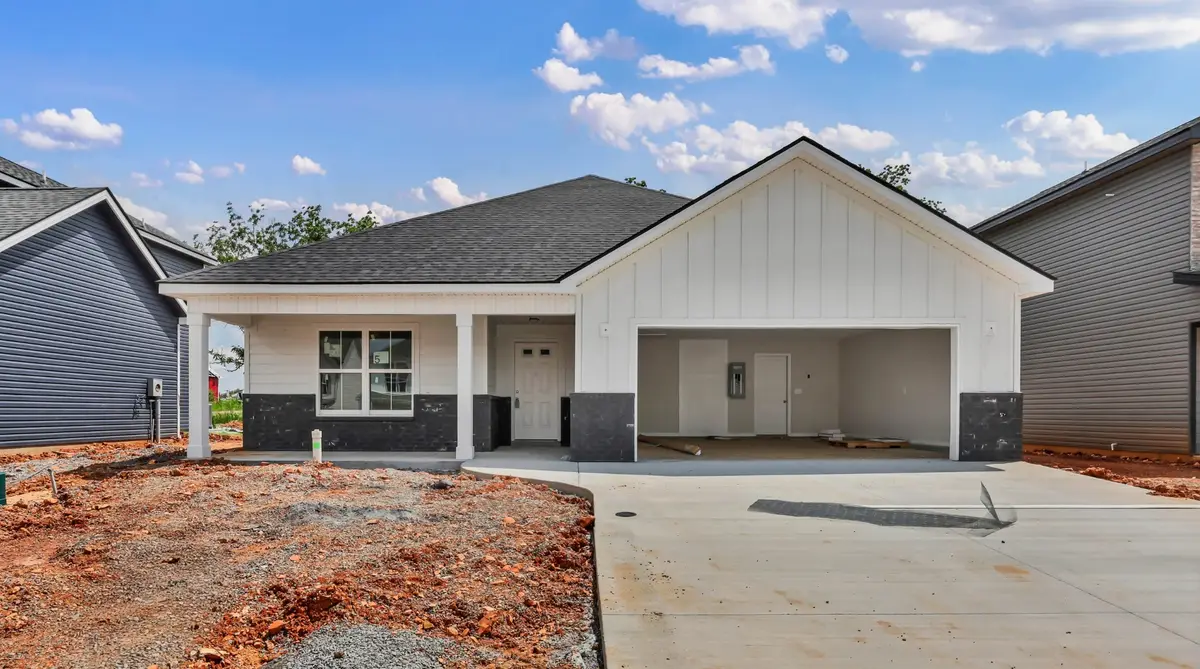 2677 Brewster Dr, Clarksville, TN 37042 - #1