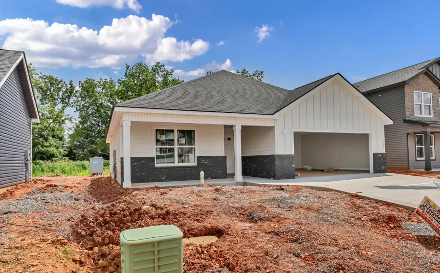 2677 Brewster Dr, Clarksville, TN 37042 - #2
