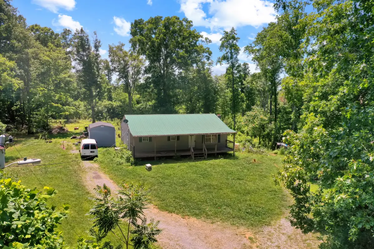380 Shady Ln, Gainesboro, TN 38562 - #1