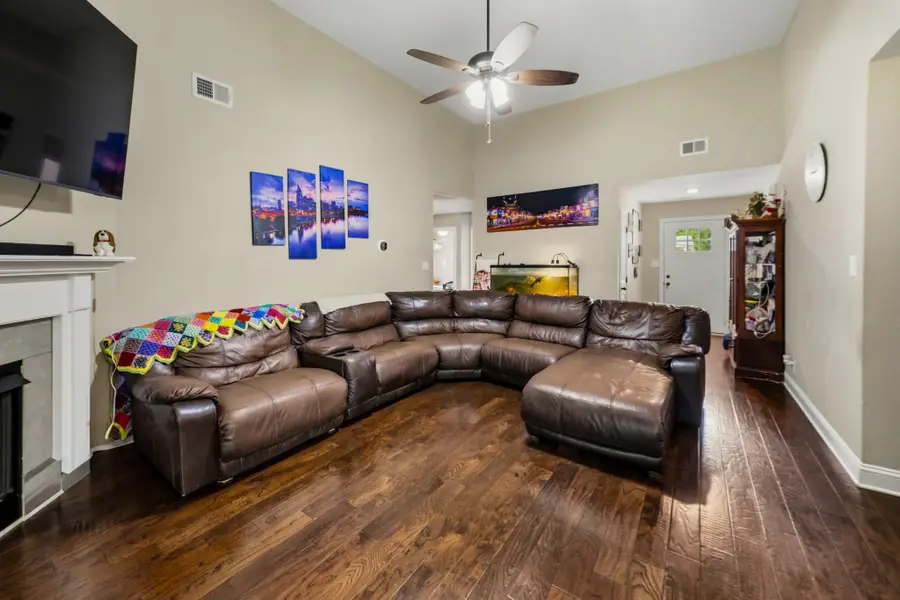 1132 Racker Dr, Clarksville, TN 37043 - #3