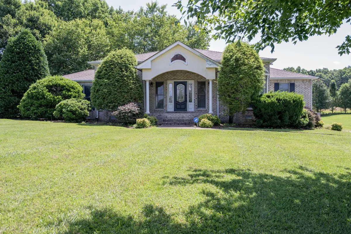 205 Meadowlark Ct, Dickson, TN 37055 - #1