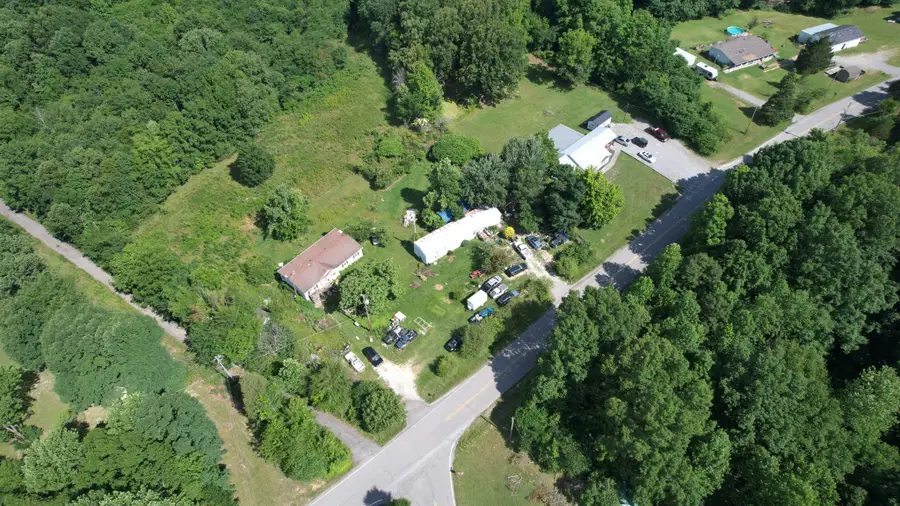 4368 Old Metal Rd, Palmyra, TN 37142 - #2