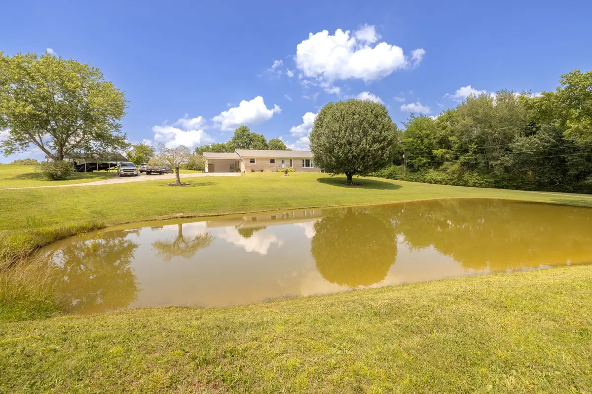 34 Dunn Rd, Leoma, TN 38468 - #1