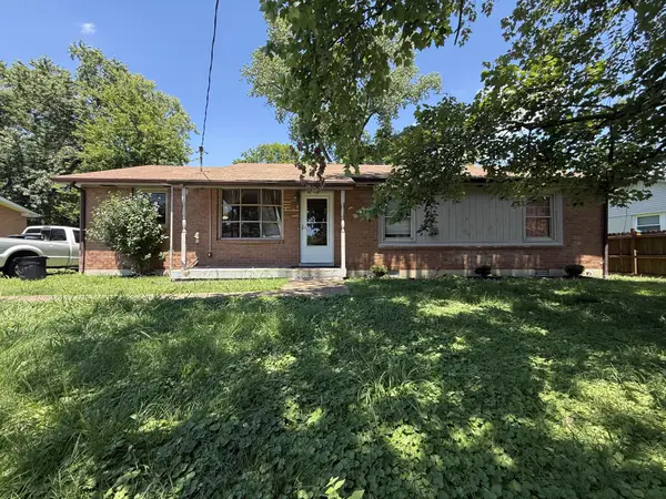 5032 Bonnameade Dr, Hermitage, TN 37076
