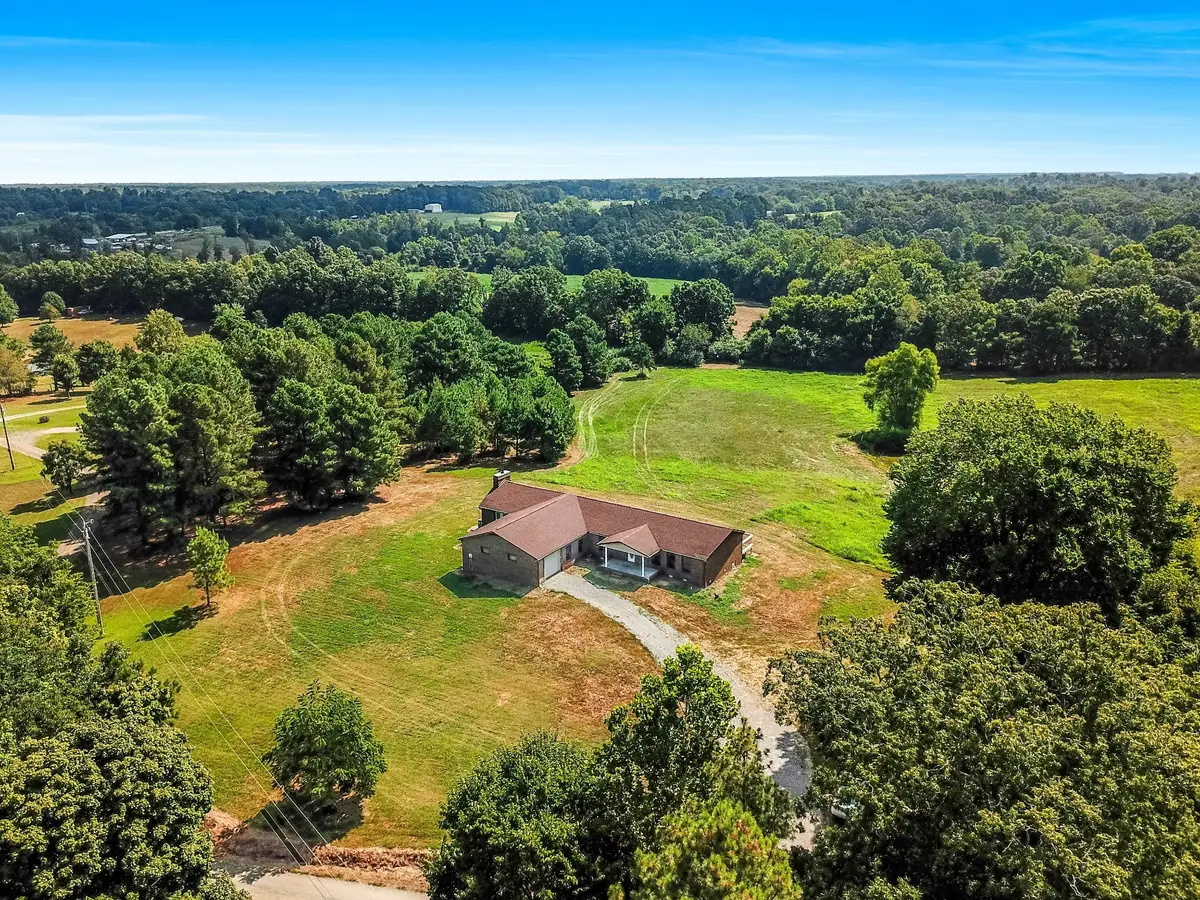 239 Wayne Threatt Rd, Dover, TN 37058 - #1