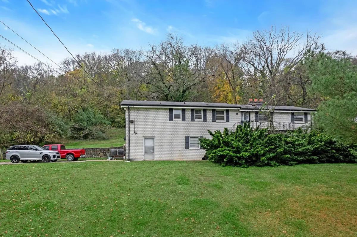 4081 Fairmeade Dr, Nashville, TN 37218 - #1