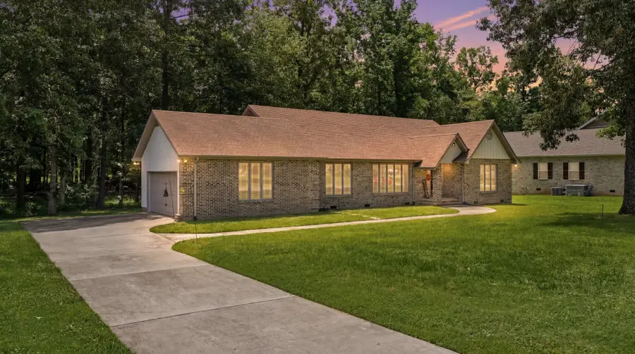 203 Woodson Dr, Tullahoma, TN 37388 - #2
