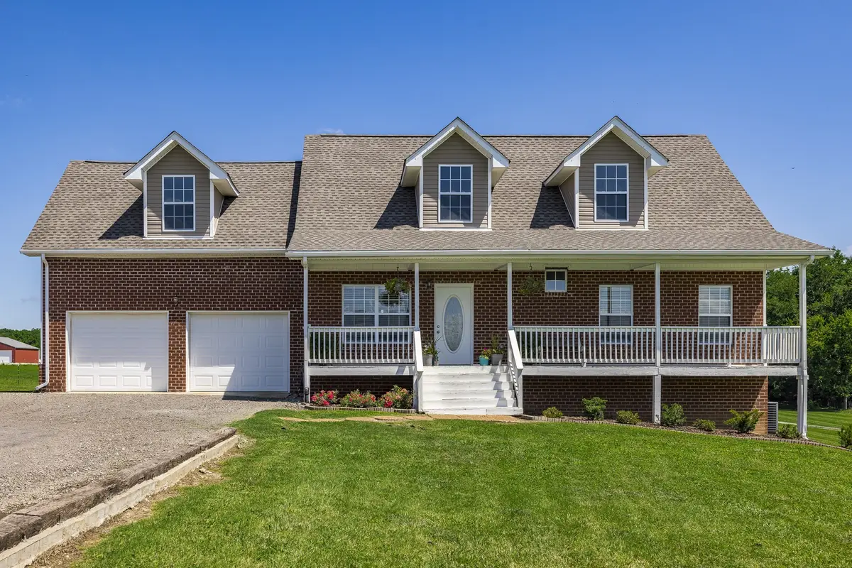 527 Governor Hall Rd, Castalian Springs, TN 37031 - #1