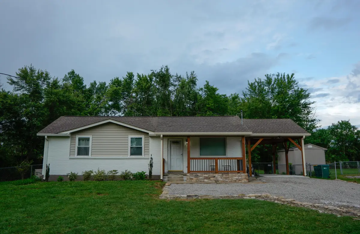 612 Wilkinson Ln, White House, TN 37188 - #1