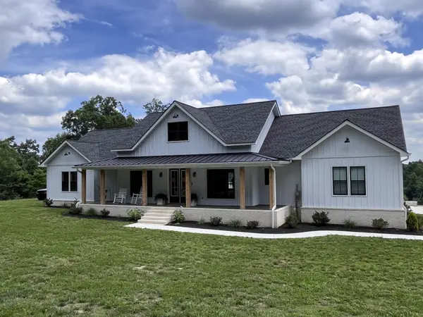 320 Ridge Ln, Monterey, TN 38574