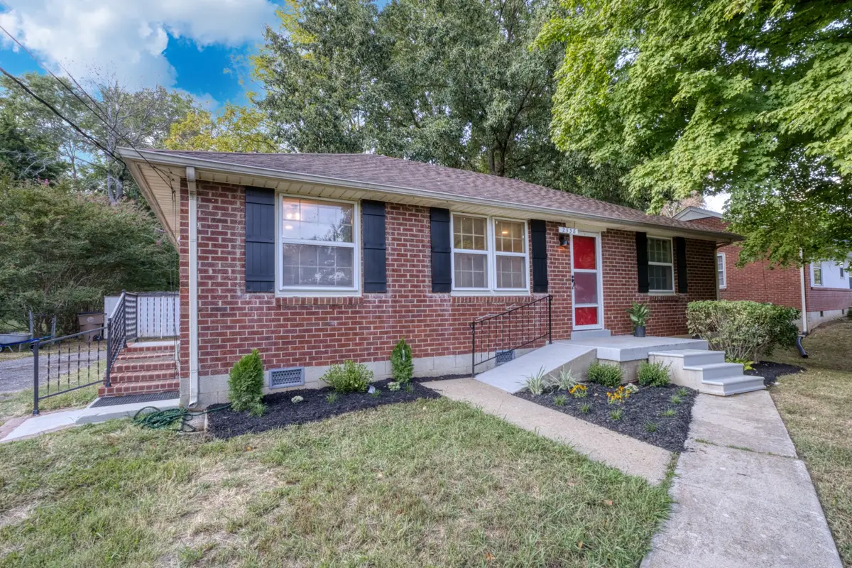 2538 Woodberry Dr, Nashville, TN 37214 - #1