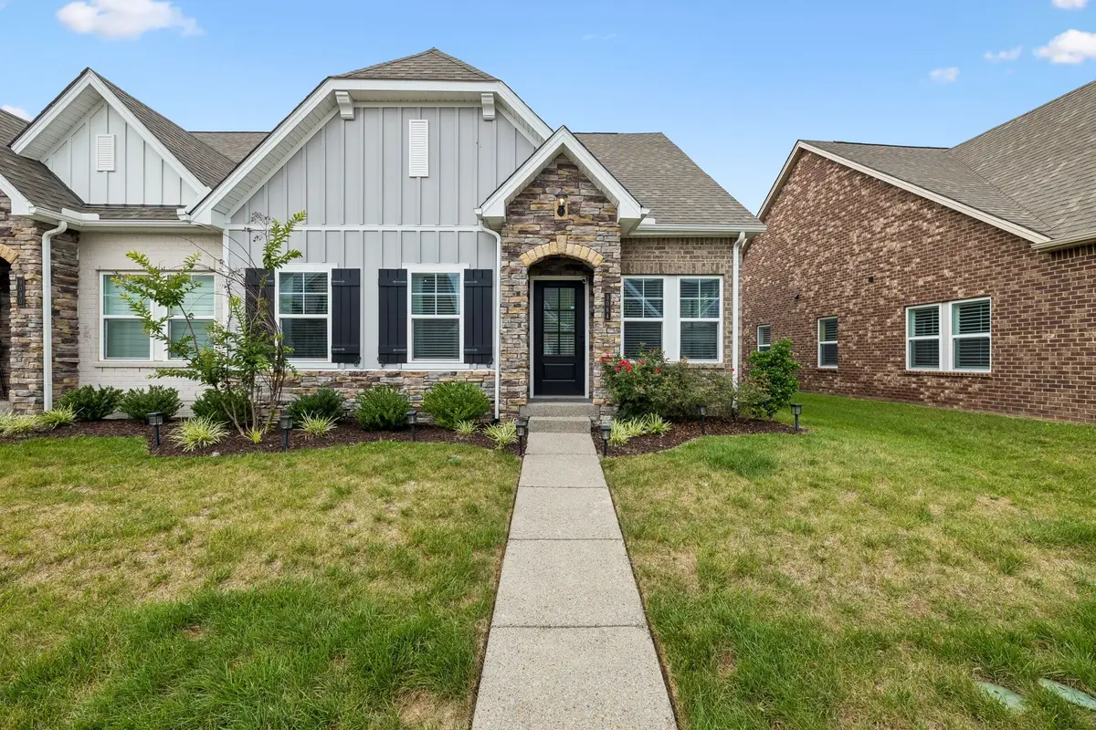 9084 Headwaters Dr, Franklin, TN 37064 - #1
