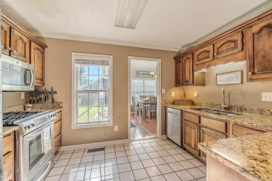 15 Jh Winborn Ln, Savannah, TN 38372 - #2