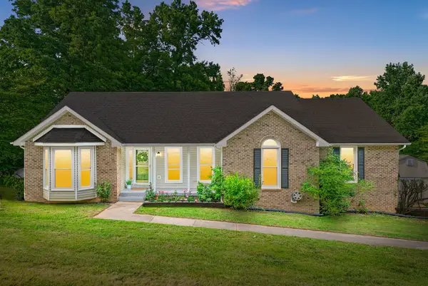 353 Deepwood Trl, Clarksville, TN 37042