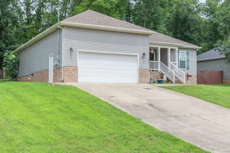 107 Doak St, Shelbyville, TN 37160 - #3