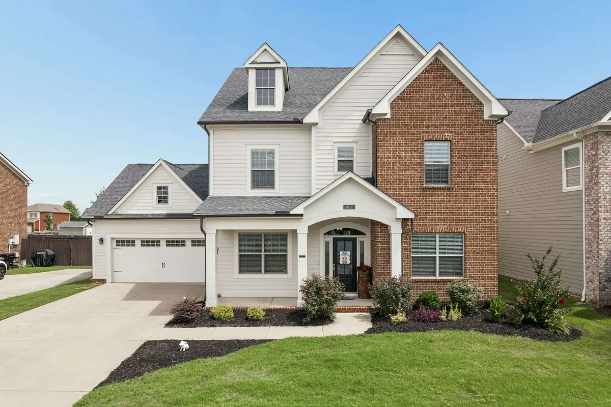 807 Sapphire Dr, Murfreesboro, TN 37128 - #1