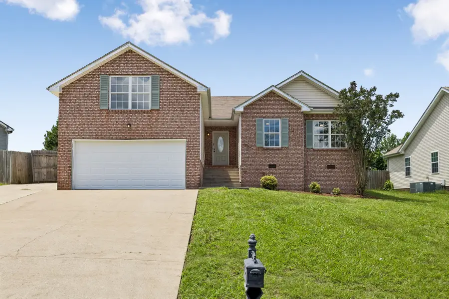 3177 Brook Hill Dr, Clarksville, TN 37042 - #2