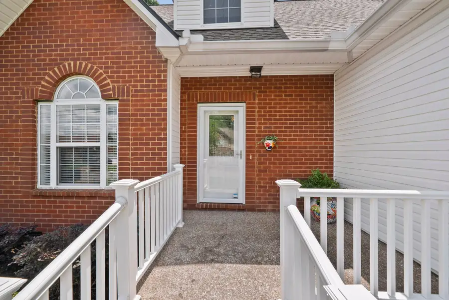 1272 Baker Creek Dr, Spring Hill, TN 37174 - #2
