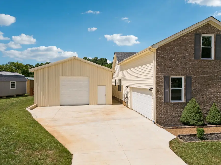 1402 Alyssa Dr, Chapel Hill, TN 37034 - #3
