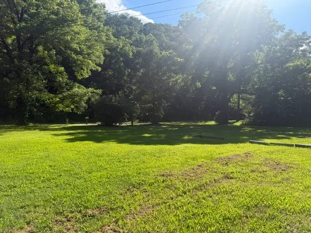 1040 Chestnut Rd, Ashland City, TN 37015 - #1