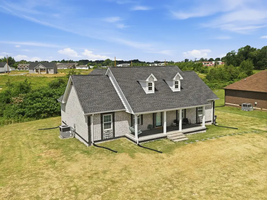 855 Sneed Blvd, Lafayette, TN 37083 - #2