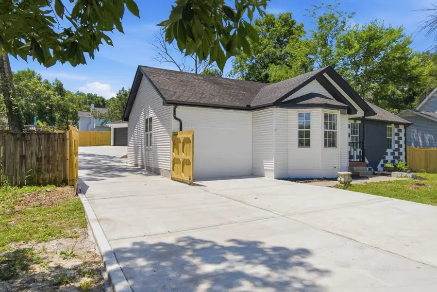 137 Nelson Dr, La Vergne, TN 37086 - #2