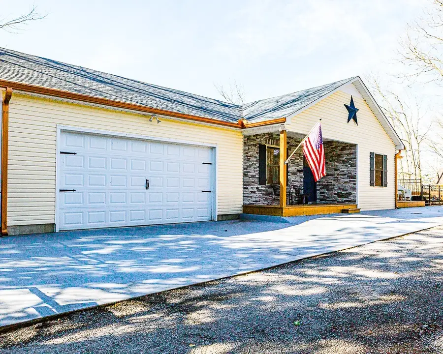 540 Clear Creek Cir, Pulaski, TN 38478 - #2