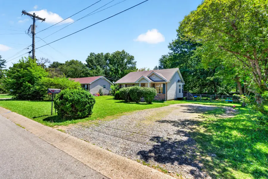 577 Brady Dr, Clarksville, TN 37042 - #2