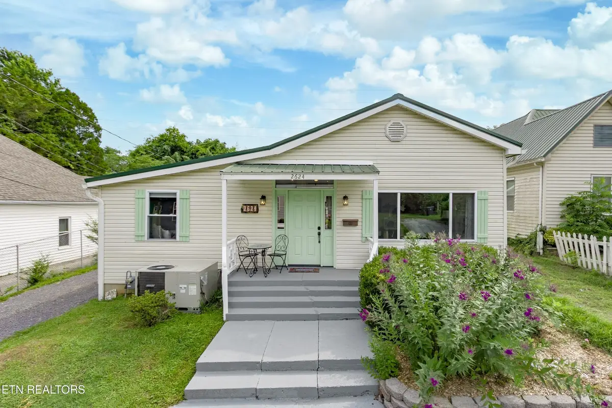 2624 Copeland St, Knoxville, TN 37917 - #1