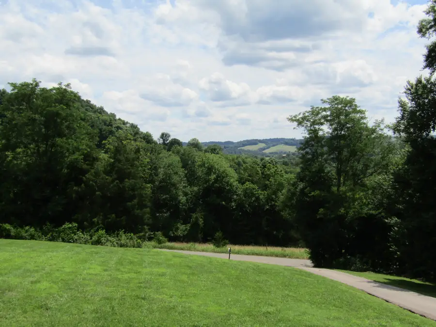 1296 Coosie Branch Rd, Cornersville, TN 37047 - #2
