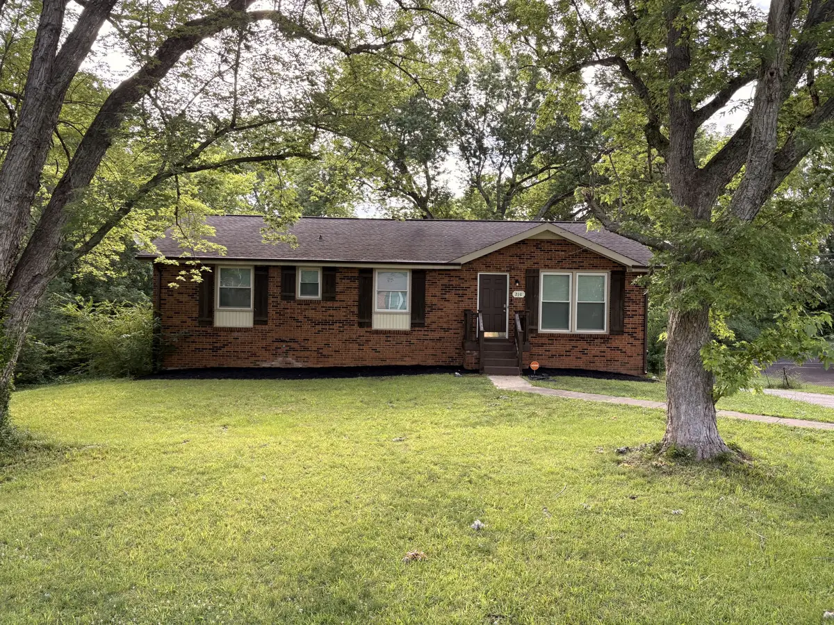 210 Maplewood Dr, Clarksville, TN 37042 - #1