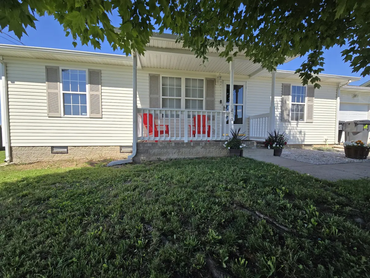 809 Stableford Rd, Oak Grove, KY 42262 - #1