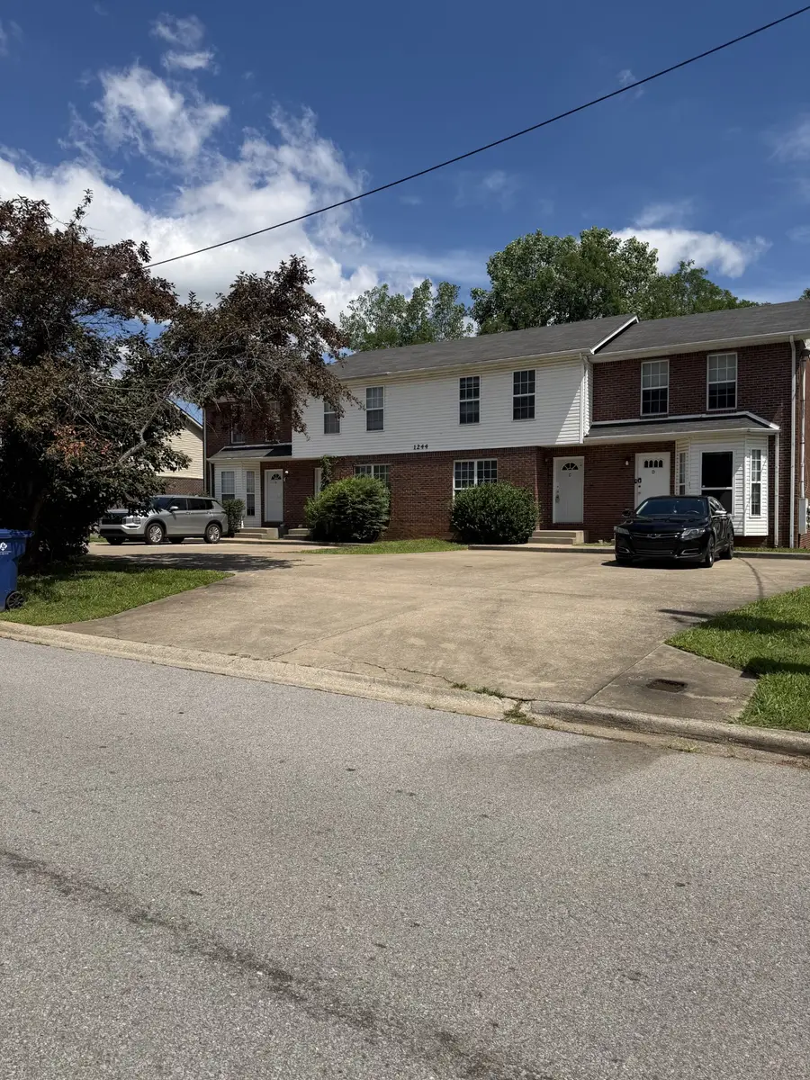 1244 Parkway Pl, Clarksville, TN 37042 - #2