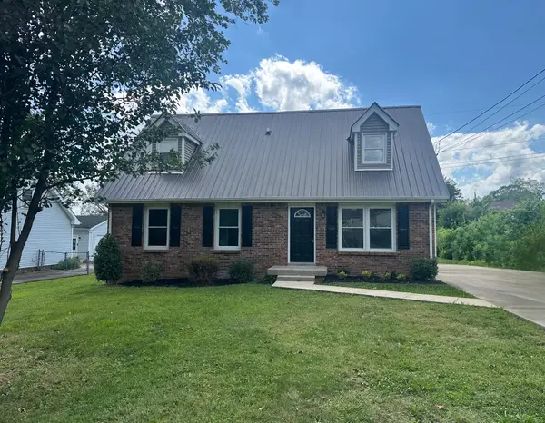 408 Helton Dr, Clarksville, TN 37042