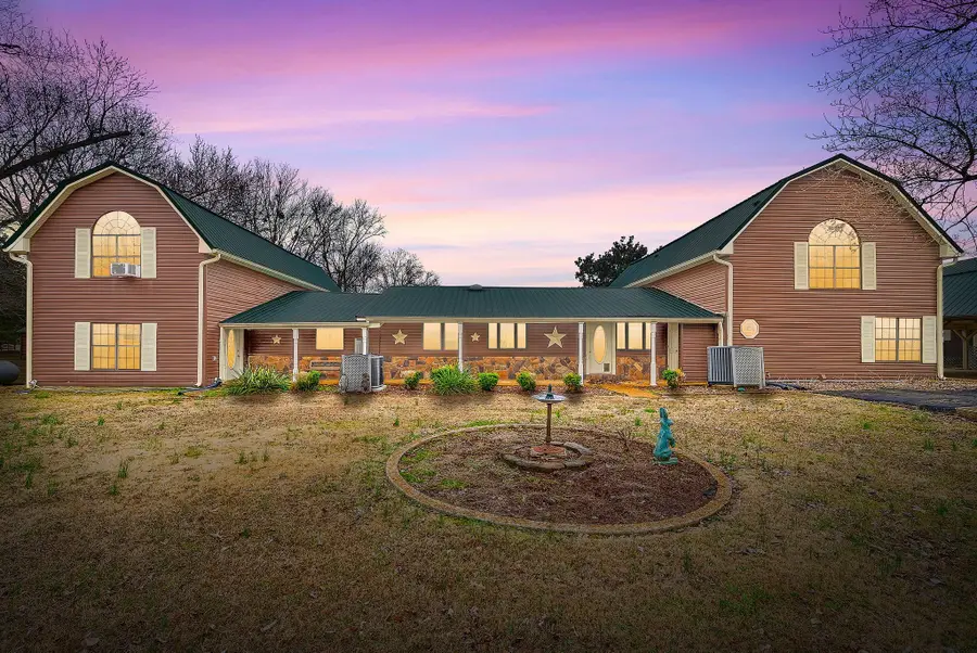 369 Holiday Acres Dr, Springville, TN 38256 - #2