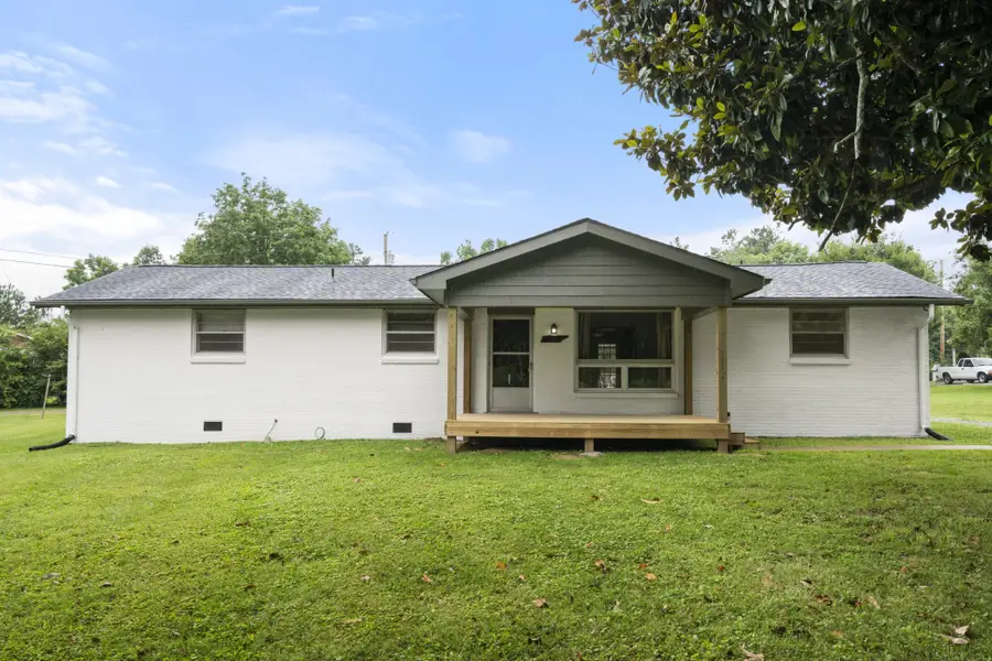 1156 Chestnut Dr, Burns, TN 37029 - #2