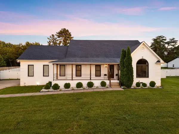 1033 Kacie Dr, Pleasant View, TN 37146