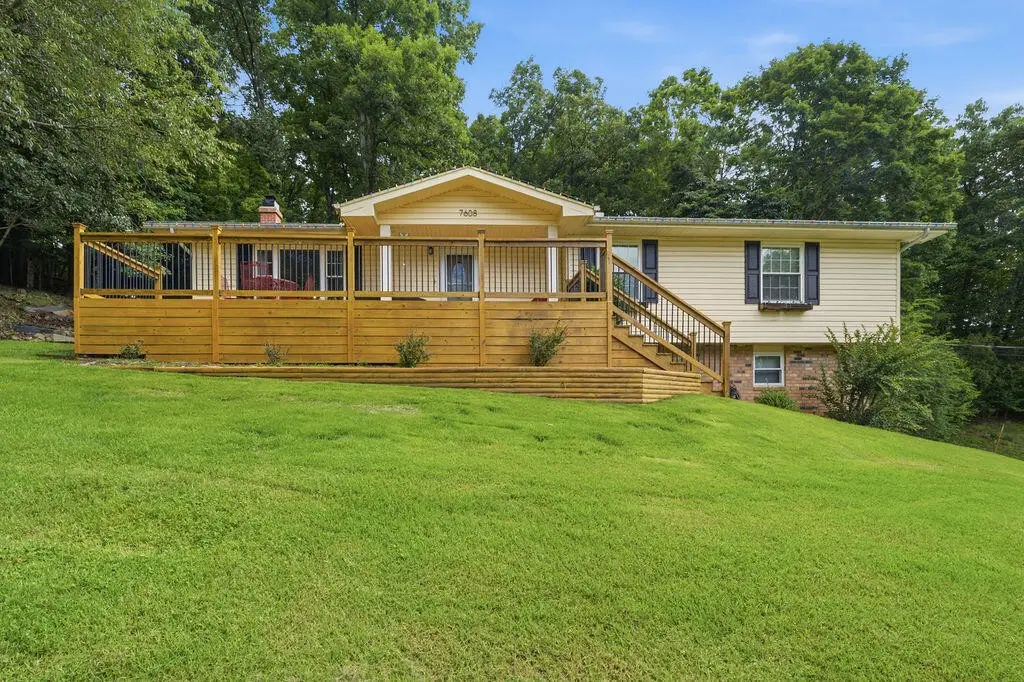 7608 Ridge Bay Dr, Hixson, TN 37343 - #1