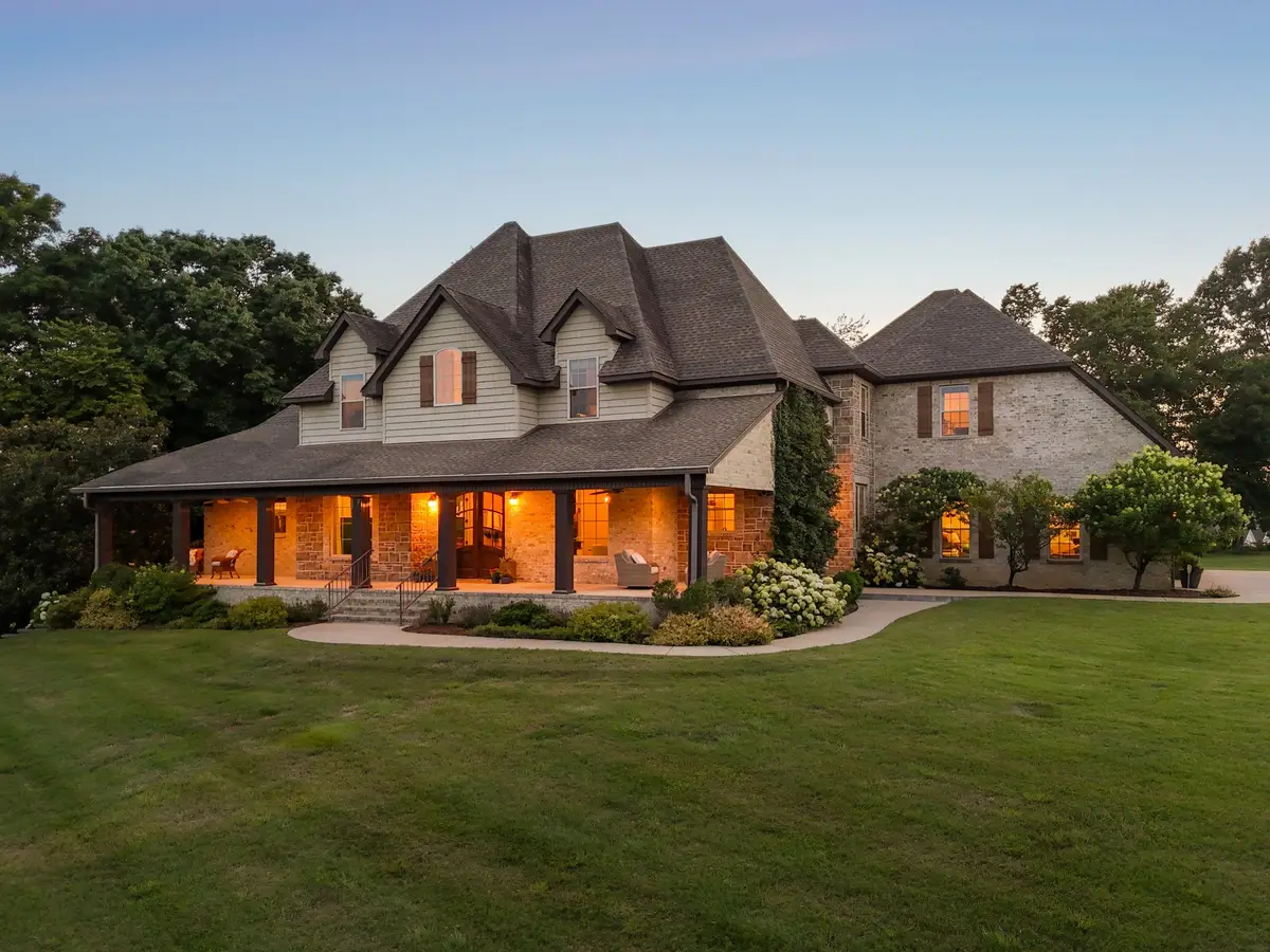3109 Chase Point Dr, Franklin, TN 37067 - #1