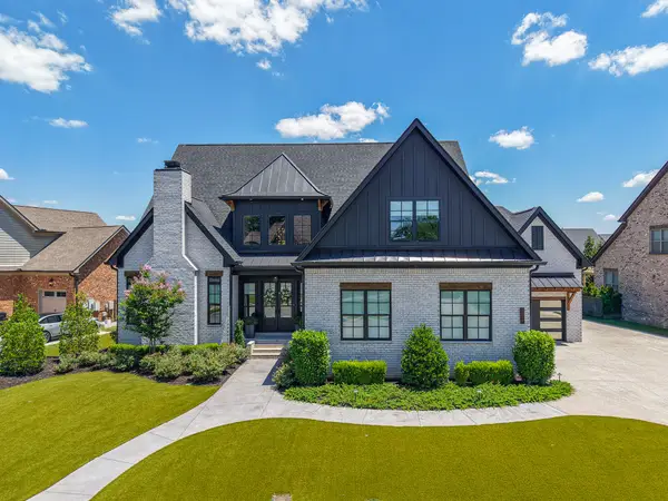 1018 Julian Way, Murfreesboro, TN 37128