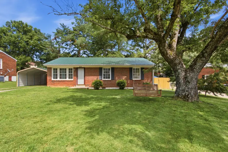 1919 Lynnwood Dr, Columbia, TN 38401 - #3